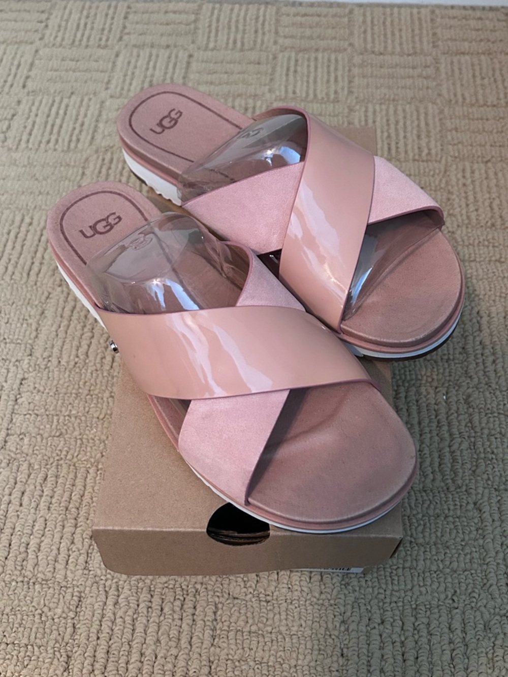 UGG Women’s Blush Pink Crisscross Slide Sandals